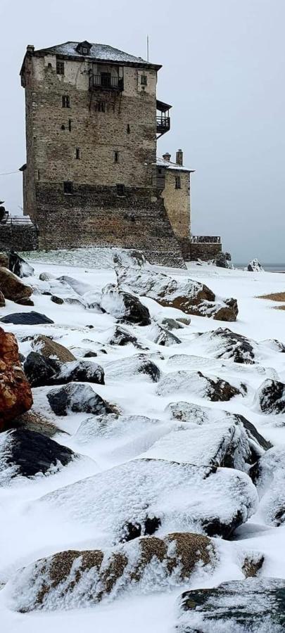 Ξενώνας Φωτεινη Ouranoupoli Exteriör bild